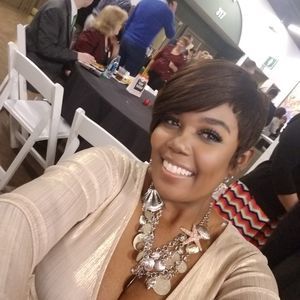 Meet your Posher, Vanika